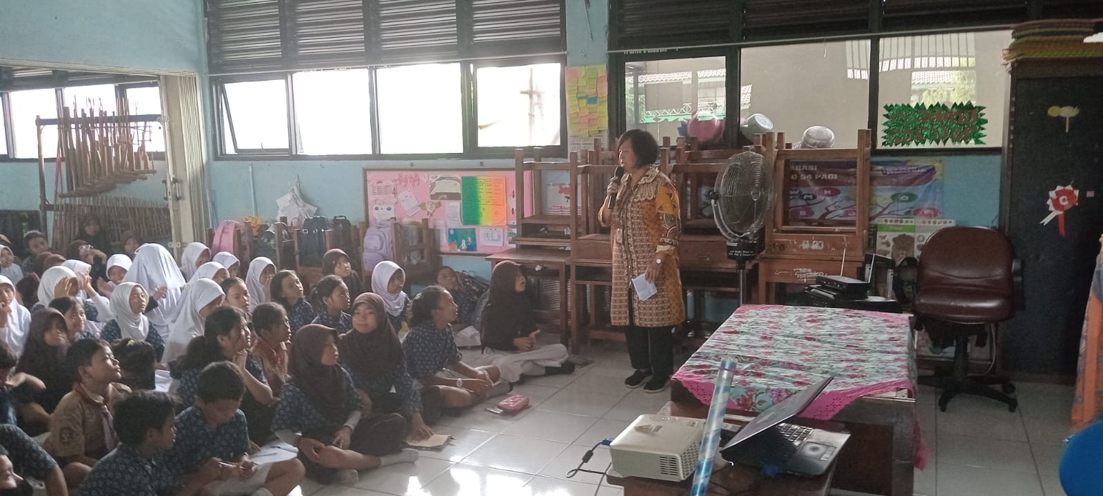 Roadshow Workshop Membaca Dan Literasi Perpustakaan SDN Duri Pulo 04